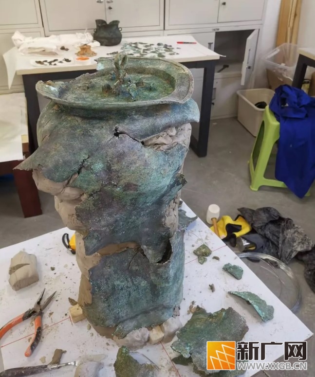 红河州发现两千多年前的青铜工匠墓地