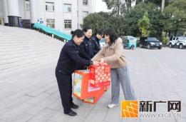 弥勒市妇联到市公安局开展2026年“腊月暖冬”春节关爱活动