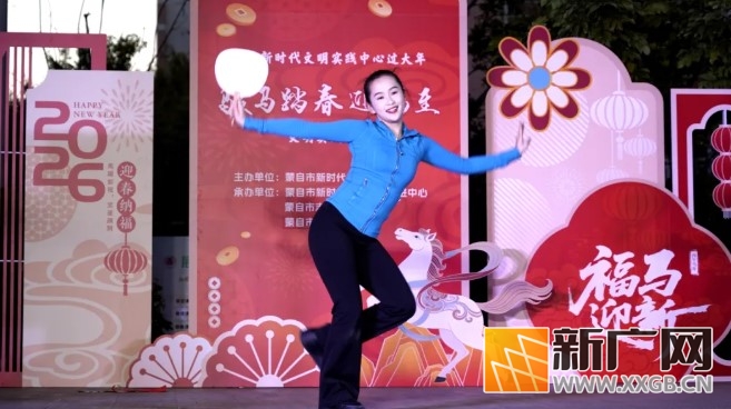 写春联、品非遗、上百姓舞台…在蒙自，这样“过大年”真热闹！