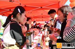 弥勒文昌街活动年味足