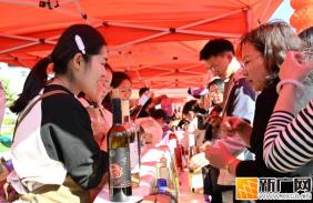 弥勒文昌街活动年味足