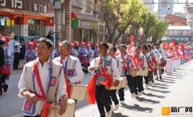 泸西公安守护浓浓“年味”