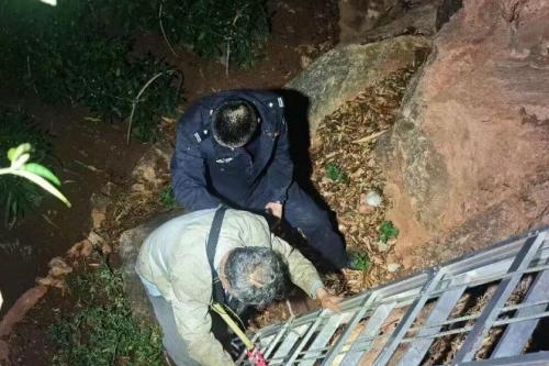 紧急搜救！石屏警方找回七旬登山爱好者