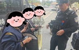 屏边县公安局特巡警大队护考期间快速找回考生物品