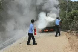 车辆突发自燃，还好有他们......