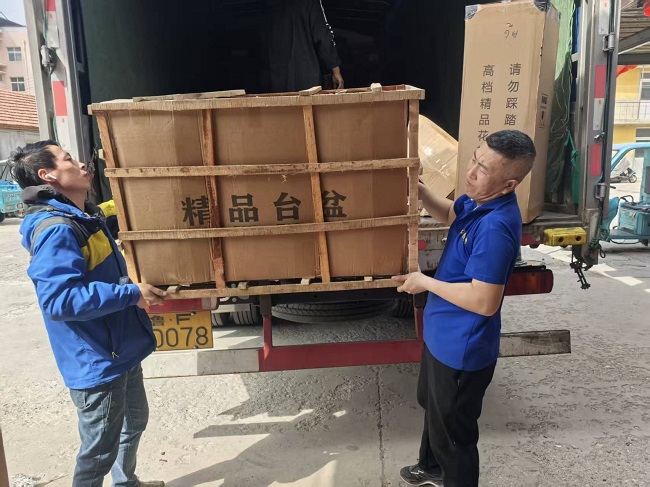 覆盖的温度：跨越山海而来，写下德邦承诺