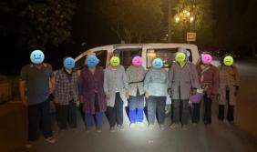 太平派出所查获超员面包车，安全意识不能“挤”