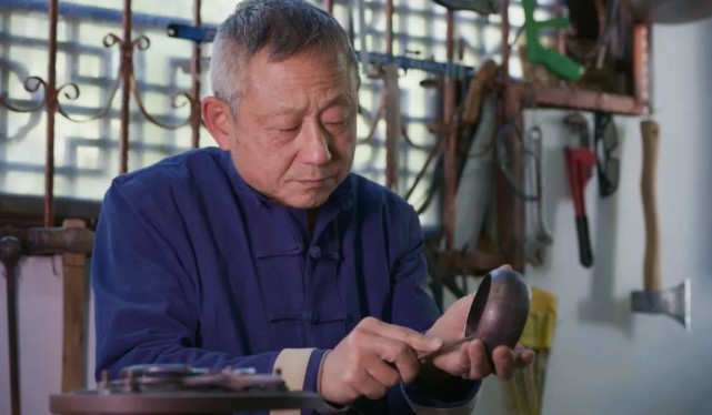 石屏乌铜走银:守匠心传承,焕时代新光 石屏乌铜走银:守匠心传承,焕时代新光