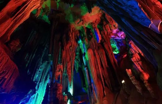 2026 弥勒太平湖汽车拉力赛来袭，六大景区免票畅玩