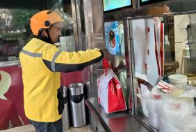 个旧：277名骑手与一座城的温暖相拥