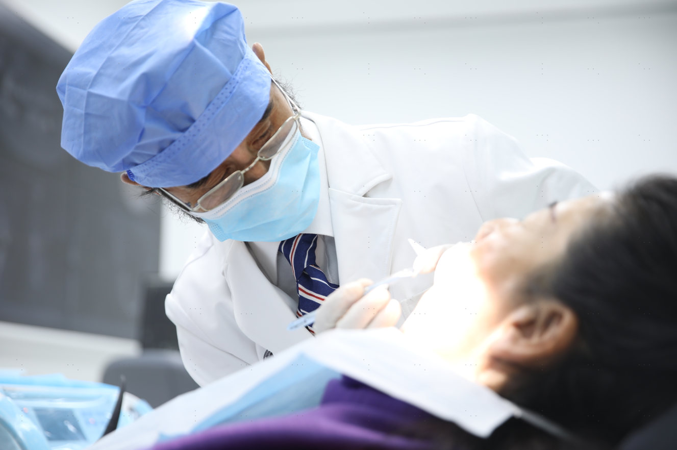 北京种植牙哪位专家好？吕桢院长深耕复杂种植修复