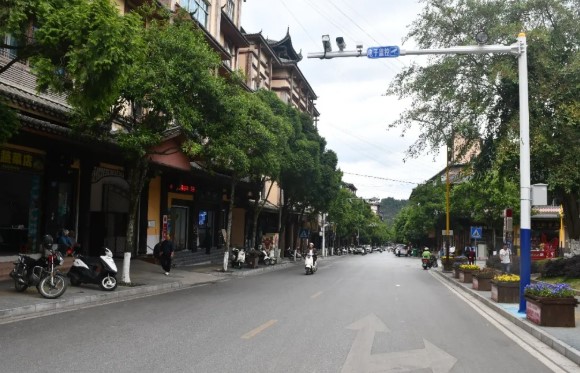 屏边县关于启用道路交通技术监控设备抓拍交通违法行为的公告