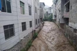 河口强降雨来袭，请注意防范！