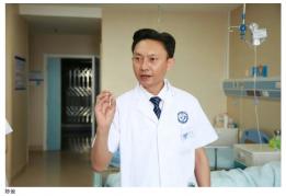 在红河州，很多患者叫他“管道疏通工”