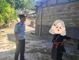 屏边白河派出所暖心救助迷路老人