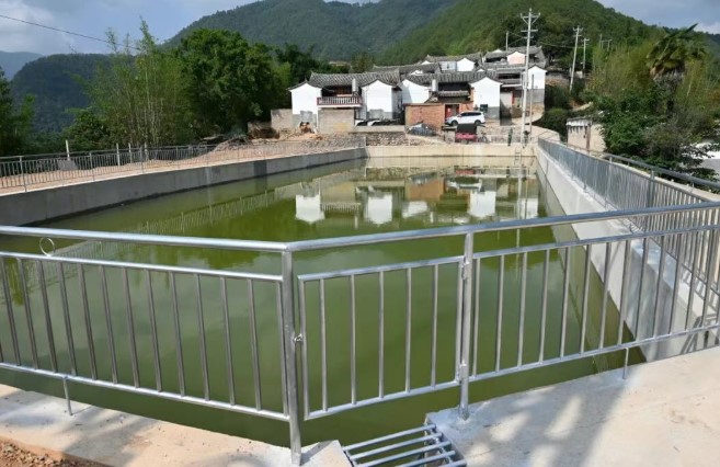 石屏县大桥乡纳头村甜菜产业蓄水池竣工 为产业振兴注入动力