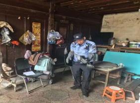 石屏警方暖心救助三只“小萌物”，共护生态环境