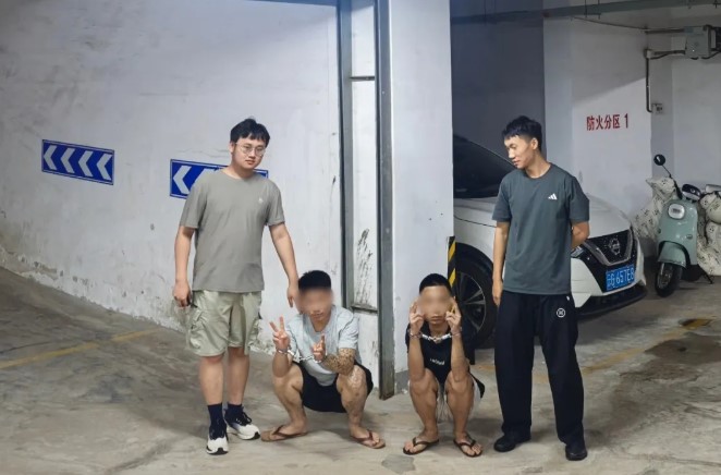 个旧两男子盗窃车内财物，得意逃离终落法网