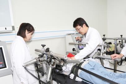 北京脊柱侧弯保守治疗医院推荐，2026年康复科与骨科协作实力解析
