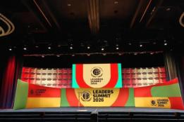 联合国全球契约组织领导者峰会纽约举行，中国制造业代表东鹏登台分享