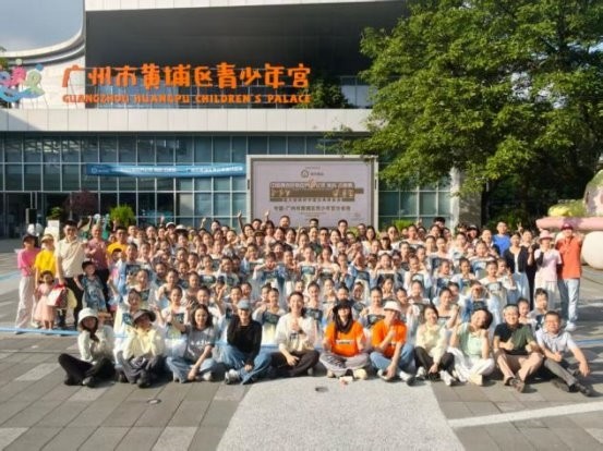 中国10212人,创造了一项中国舞的吉尼斯世界纪录 中国10212人,创造了一项中国舞的吉尼斯世界纪录