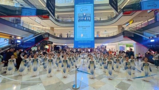 中国10212人,创造了一项中国舞的吉尼斯世界纪录 中国10212人,创造了一项中国舞的吉尼斯世界纪录