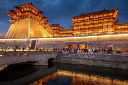 洛阳出发玩转豫晋陕，靠谱地接怎么选？河南邑途国际旅行给出完整解决方案